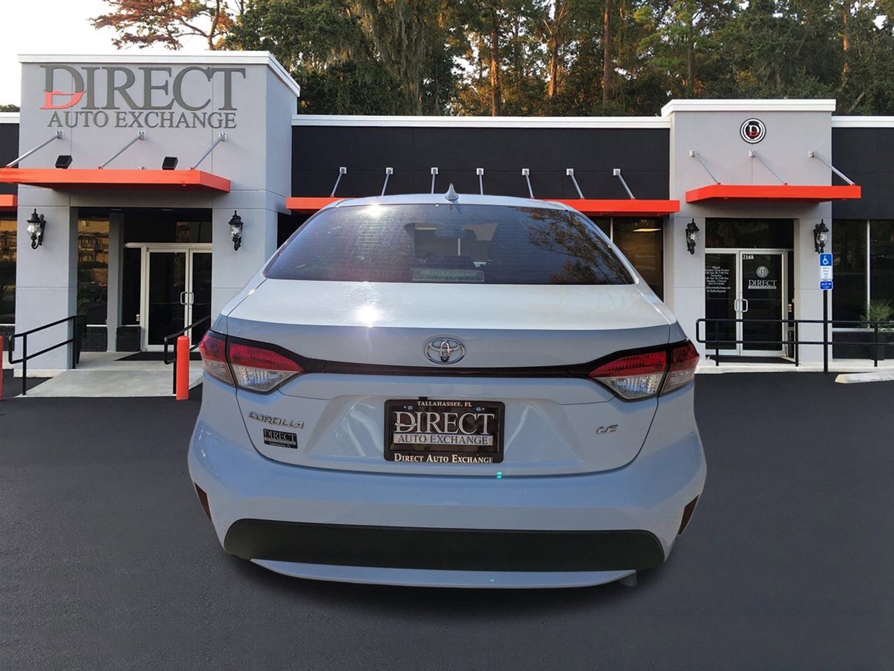 Toyota Corolla LE Hybrid 2022