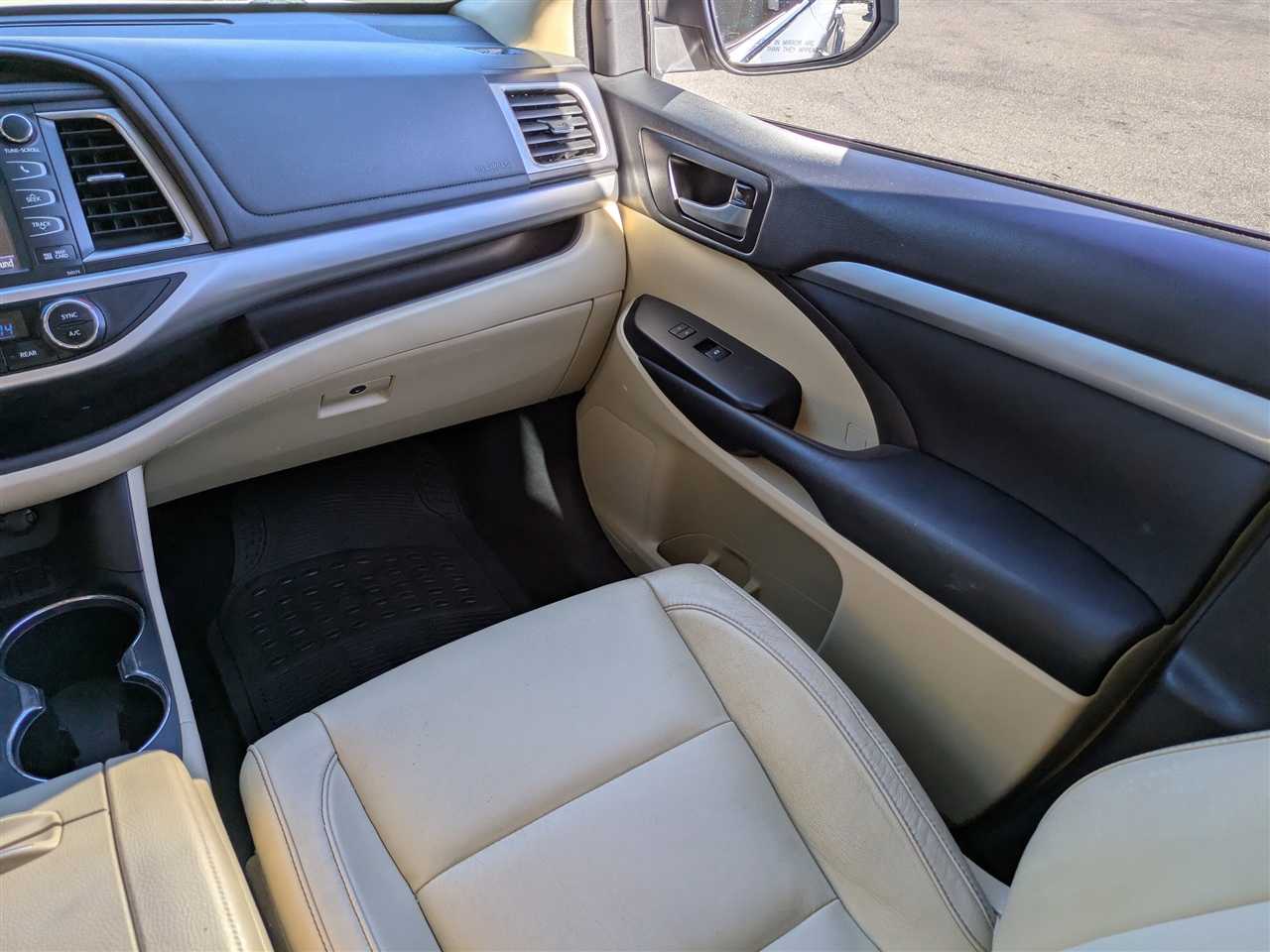 Toyota Highlander XLE FWD V6 2018