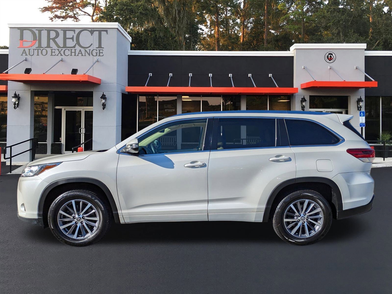 Toyota Highlander XLE FWD V6 2018