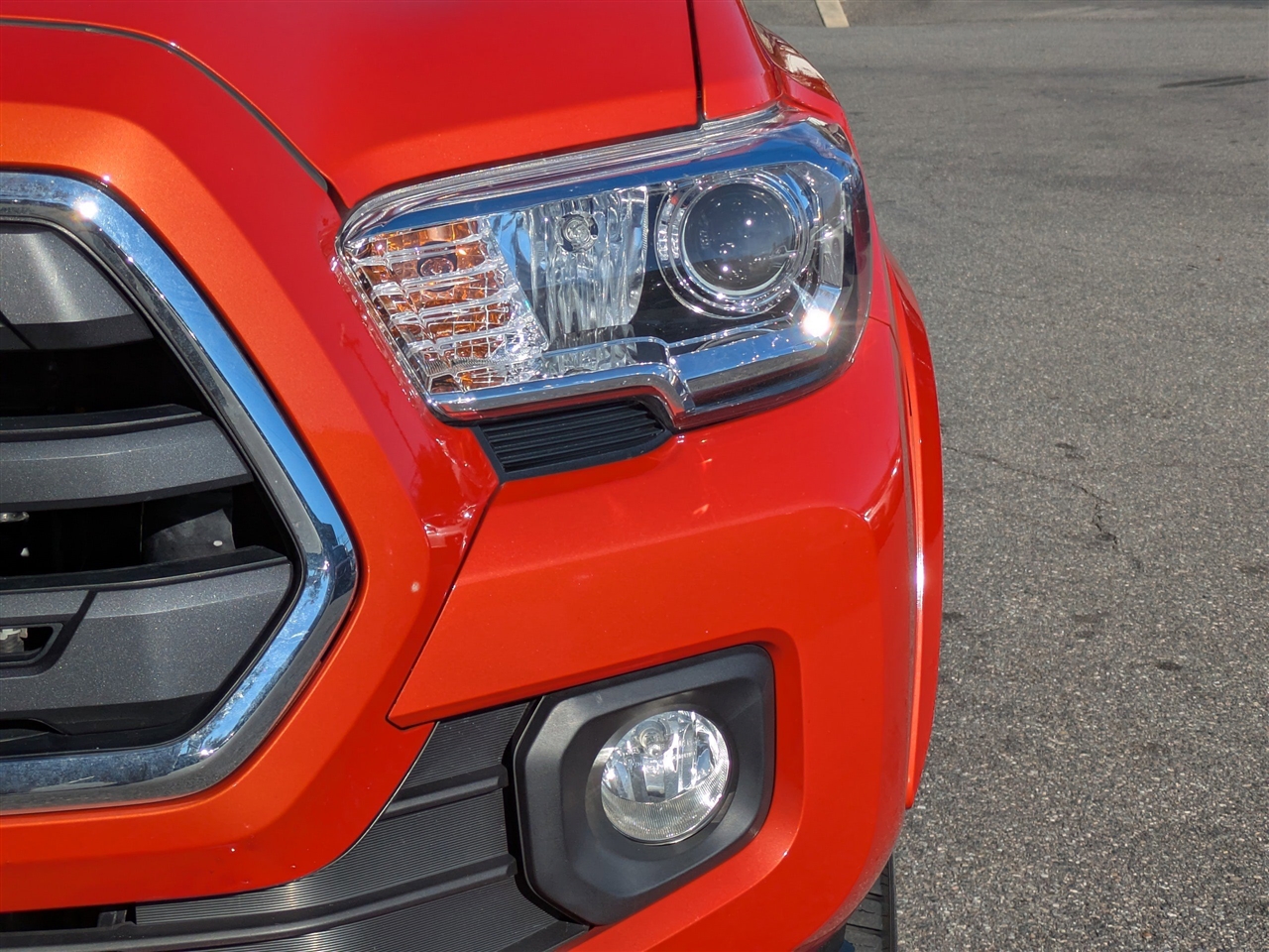 Toyota Tacoma SR5 Double Cab Long Bed V6 5AT 2WD 2018