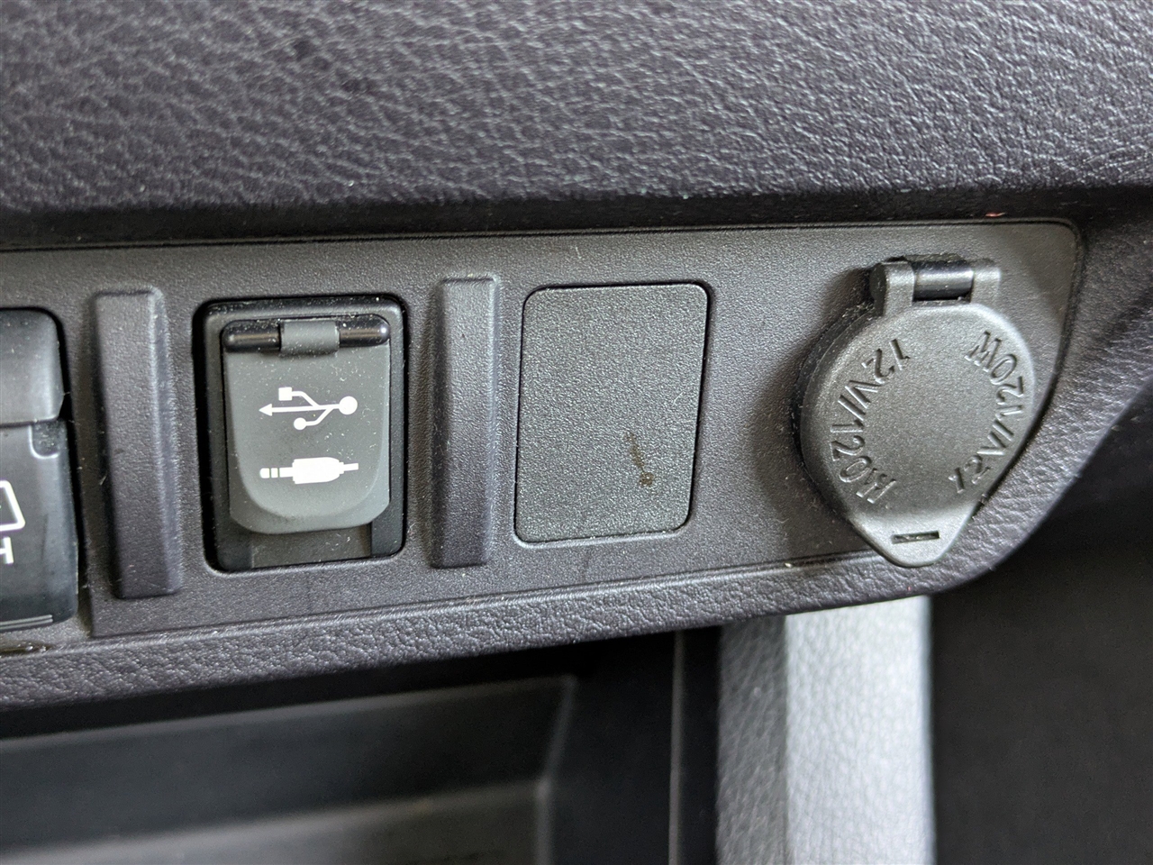 Toyota Tacoma SR5 Double Cab Long Bed V6 5AT 2WD 2018