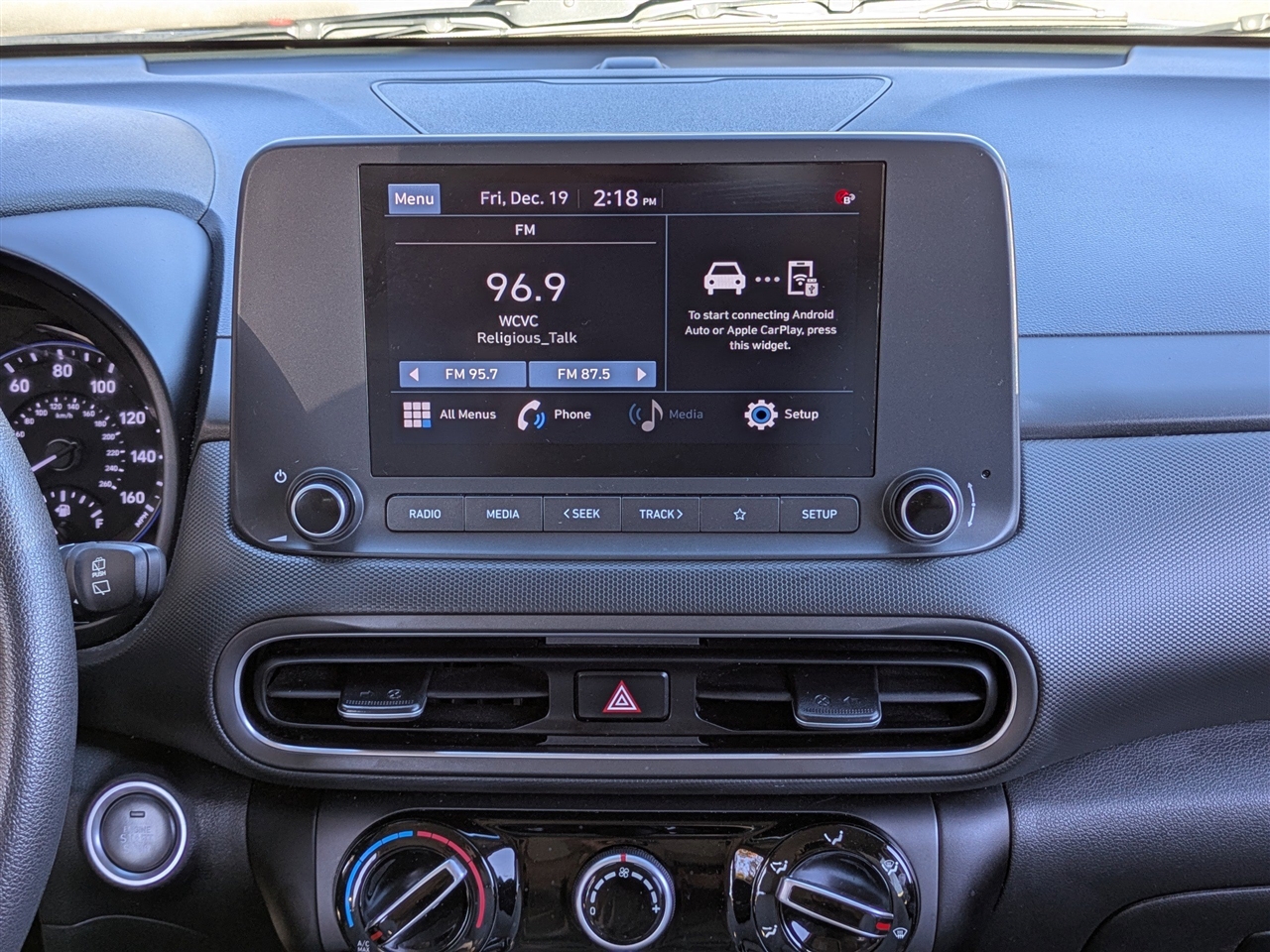 Hyundai Kona SEL 2023