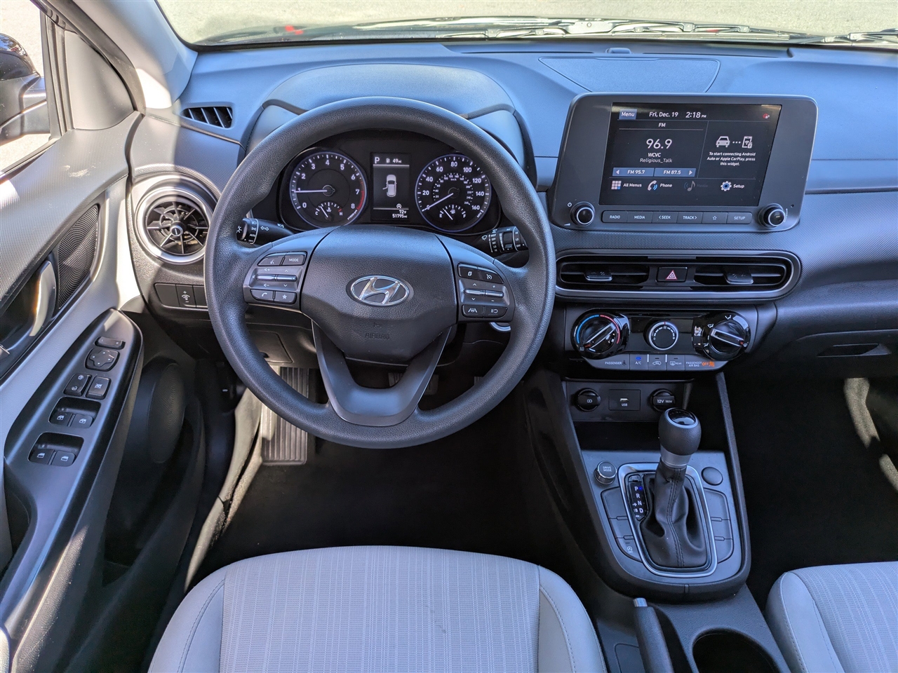 Hyundai Kona SEL 2023