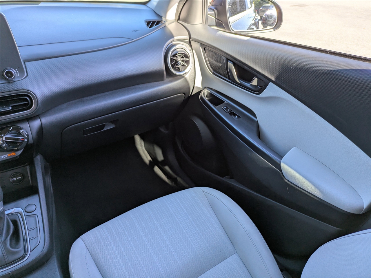 Hyundai Kona SEL 2023