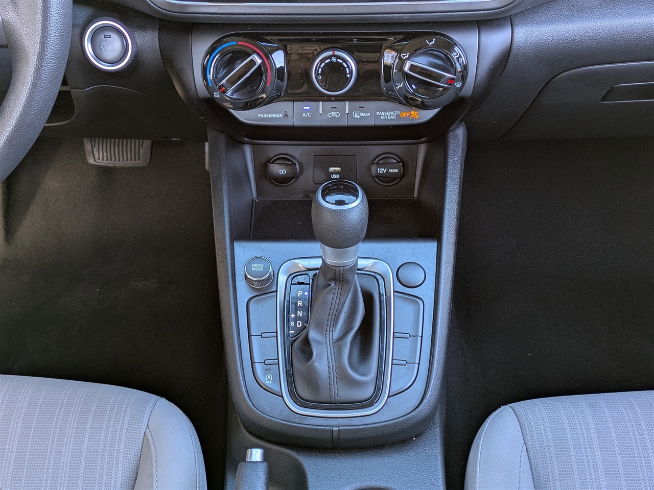 Hyundai Kona SEL 2023