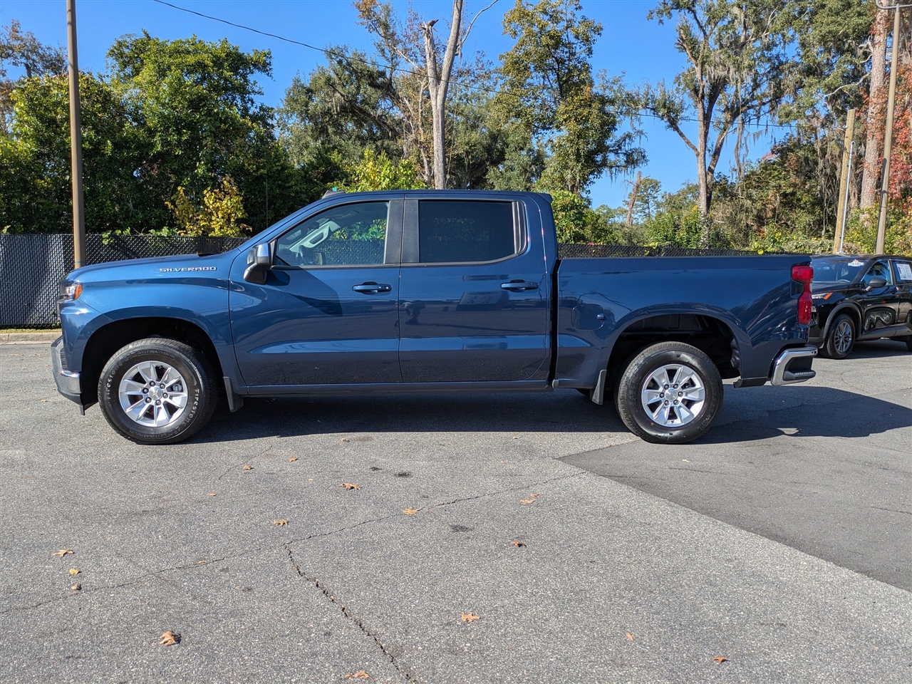 Chevrolet Silverado 1500 LT Crew Cab 2WD 2021