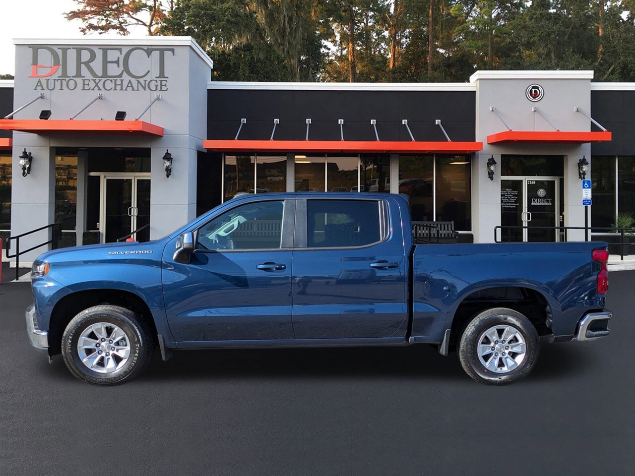 Chevrolet Silverado 1500 LT Crew Cab 2WD 2021