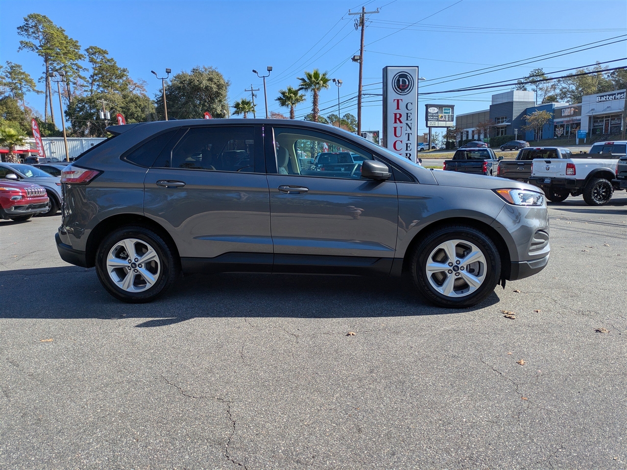 Ford Edge SE FWD 2021