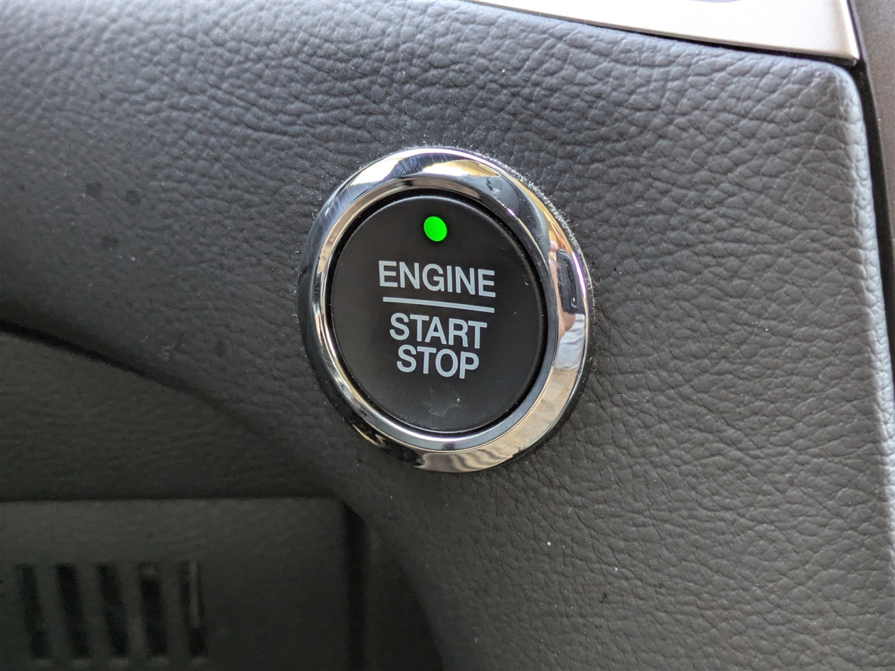 Ford Edge SE FWD 2021