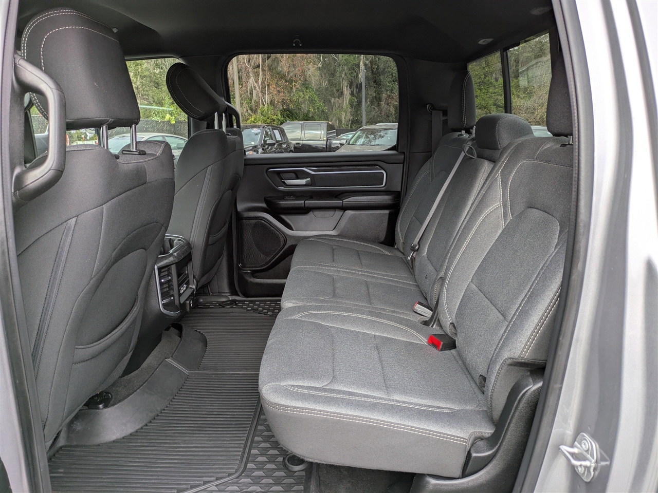 RAM 1500 Big Horn Crew Cab SWB 2WD 2020