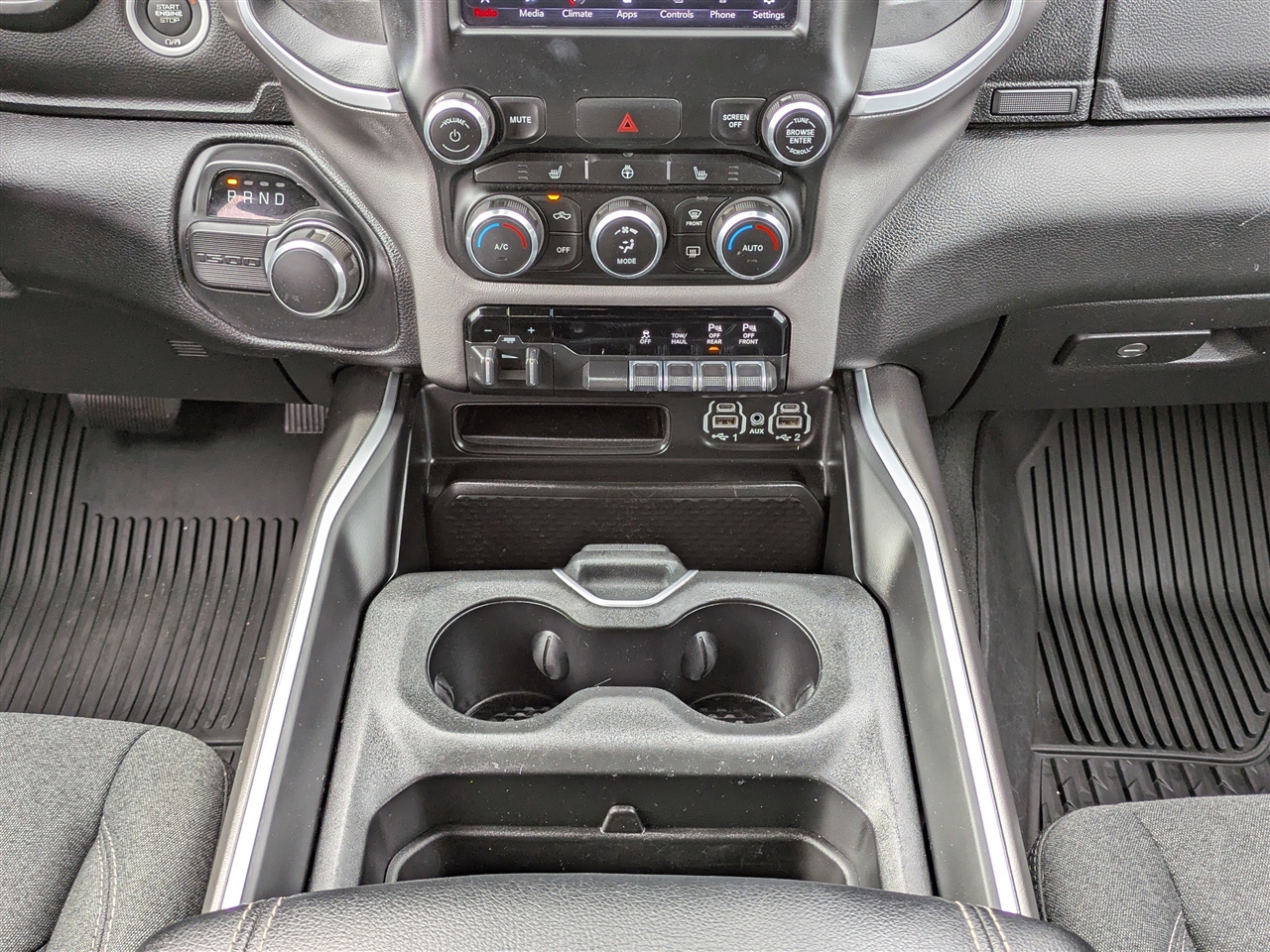 RAM 1500 Big Horn Crew Cab SWB 2WD 2020