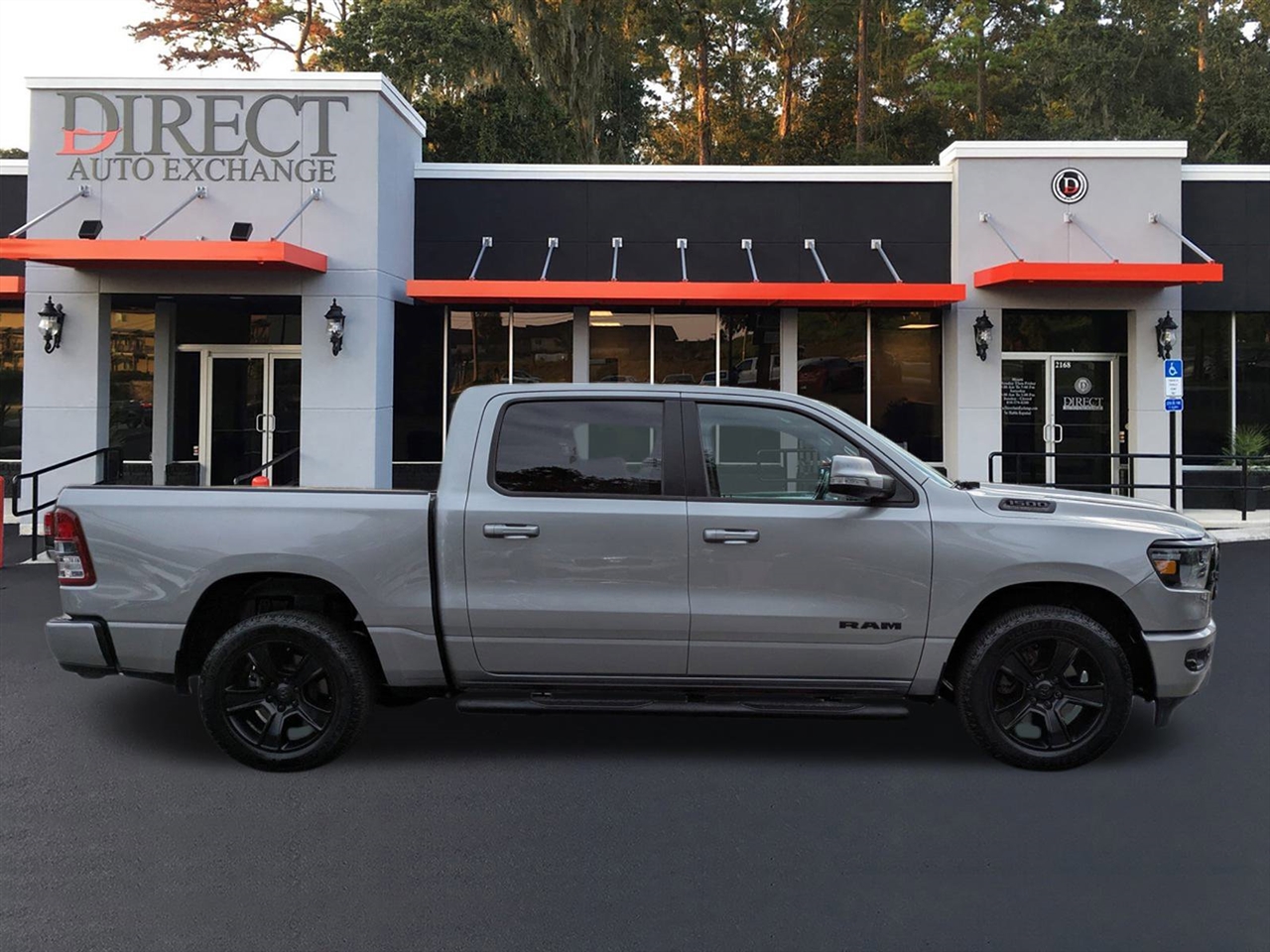 RAM 1500 Big Horn Crew Cab SWB 2WD 2020