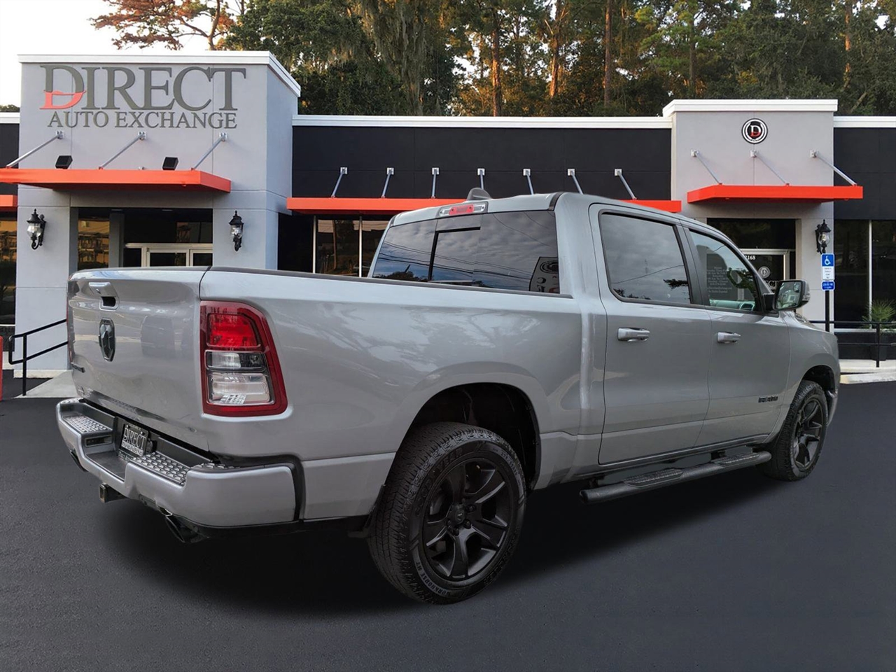 RAM 1500 Big Horn Crew Cab SWB 2WD 2020