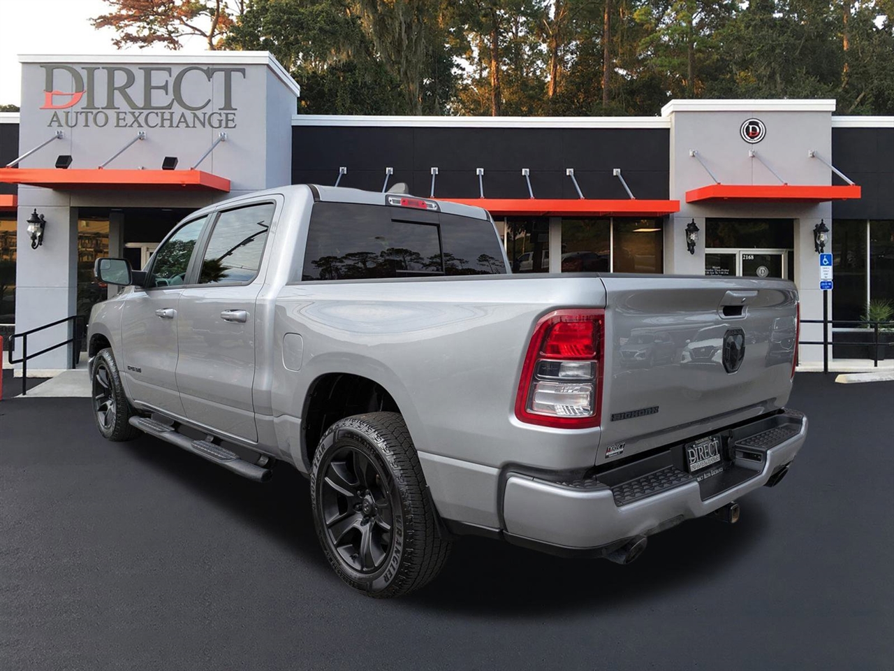RAM 1500 Big Horn Crew Cab SWB 2WD 2020