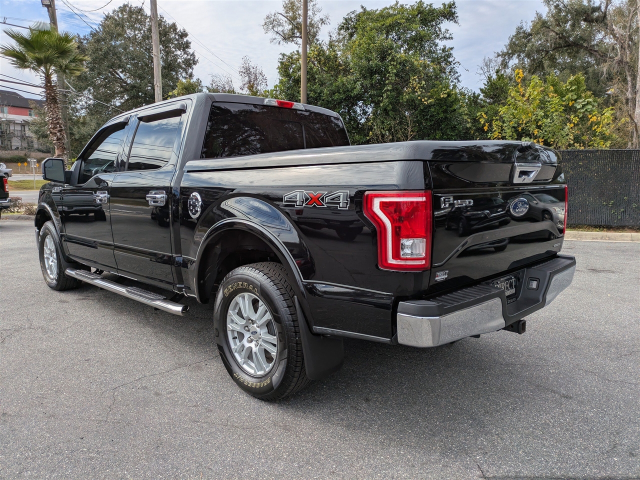 Ford F-150 Lariat SuperCrew 5.5-ft. Bed 4WD 2016
