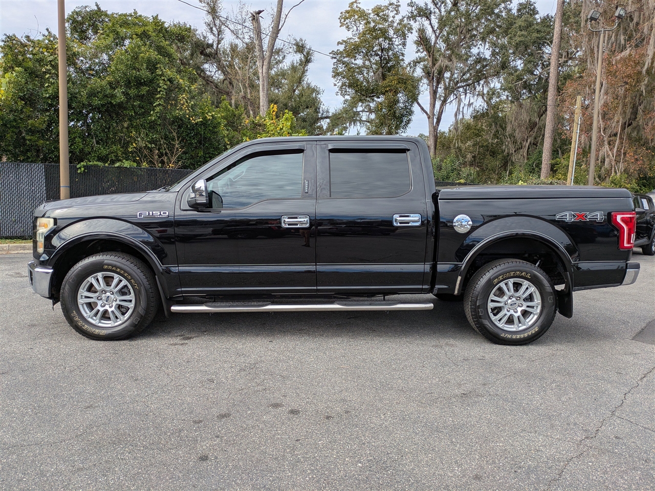 Ford F-150 Lariat SuperCrew 5.5-ft. Bed 4WD 2016
