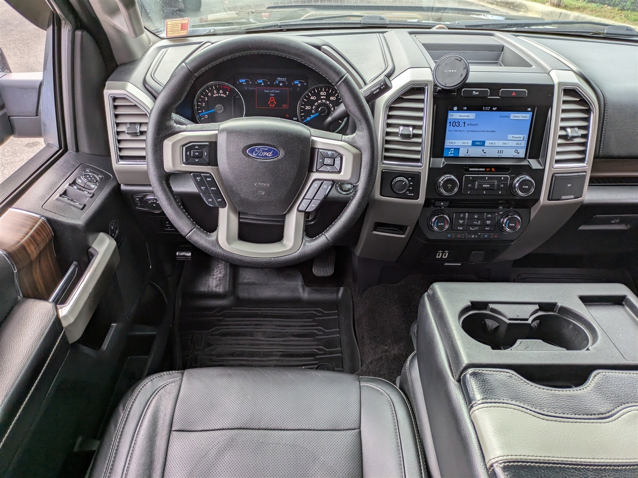 Ford F-150 Lariat SuperCrew 5.5-ft. Bed 4WD 2016