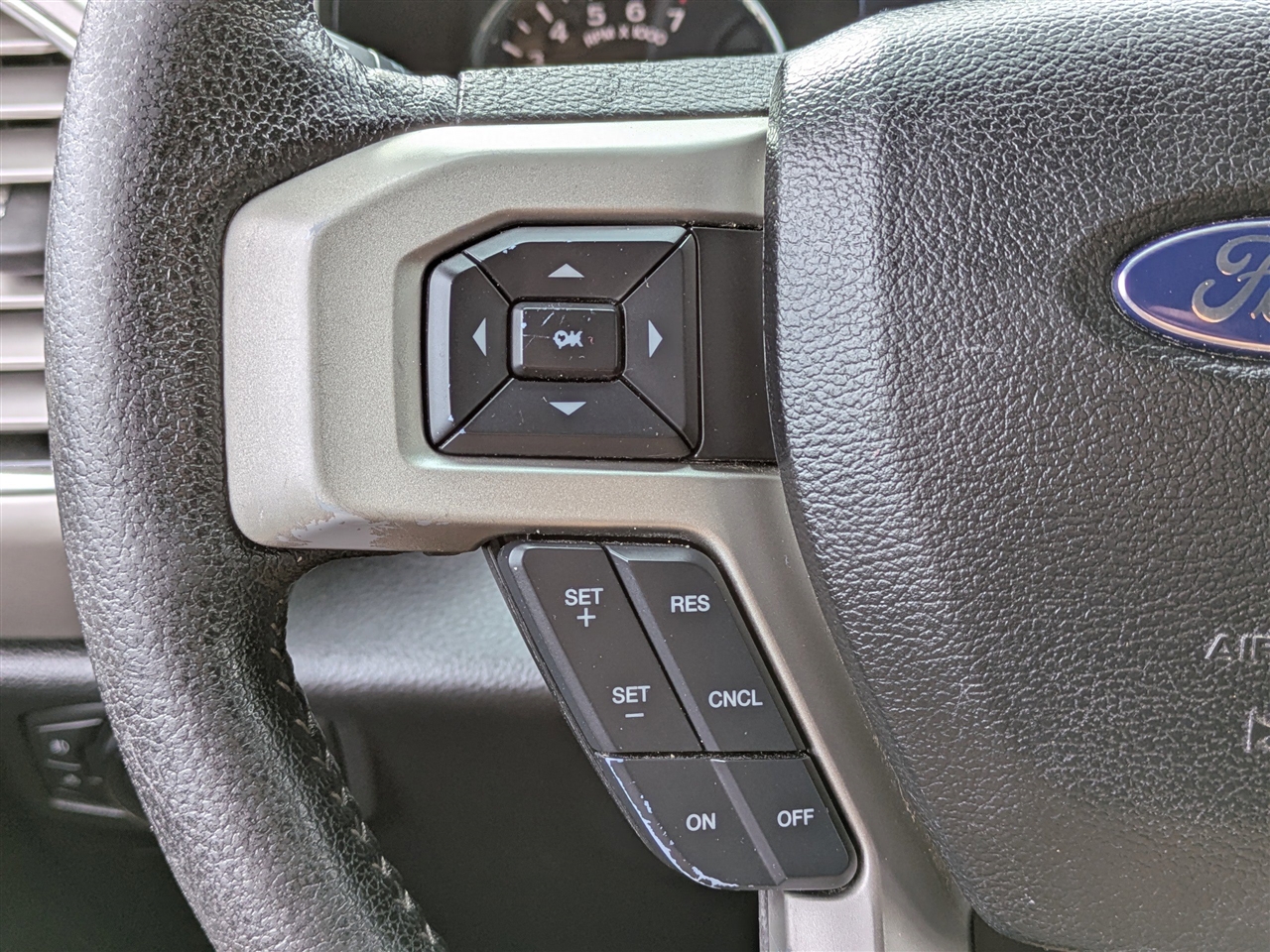 Ford F-150 Lariat SuperCrew 5.5-ft. Bed 4WD 2016