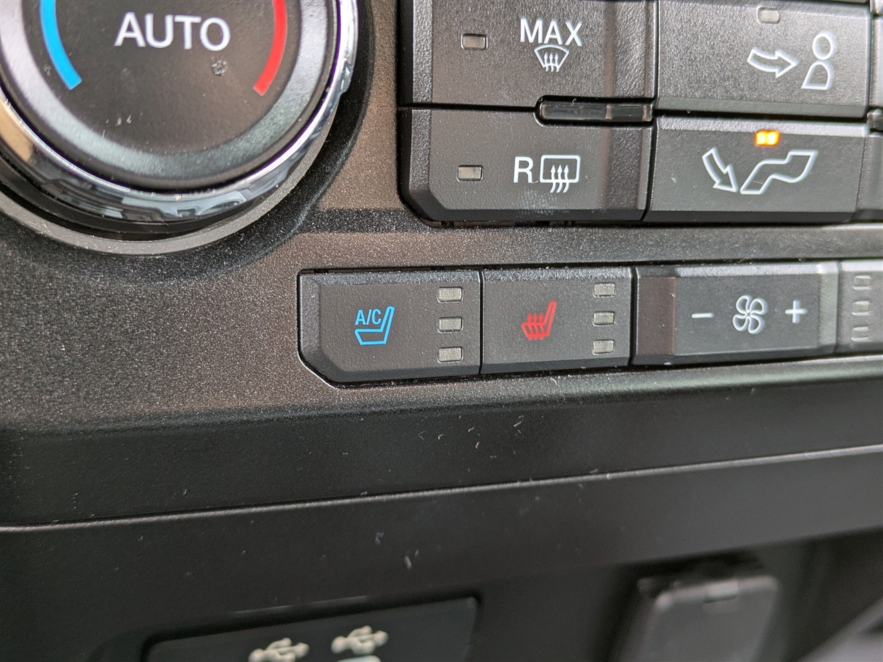 Ford F-150 Lariat SuperCrew 5.5-ft. Bed 4WD 2016