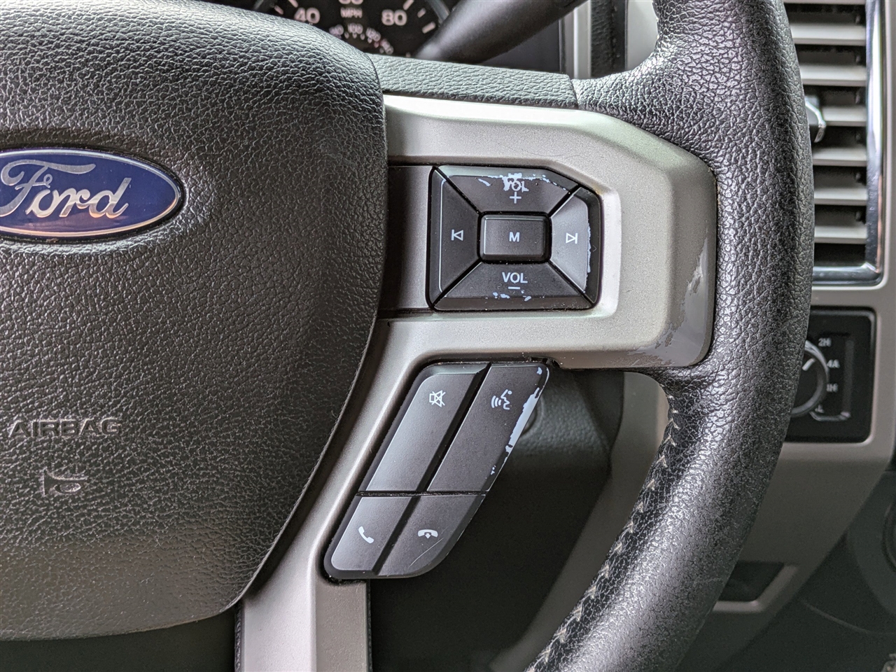 Ford F-150 Lariat SuperCrew 5.5-ft. Bed 4WD 2016