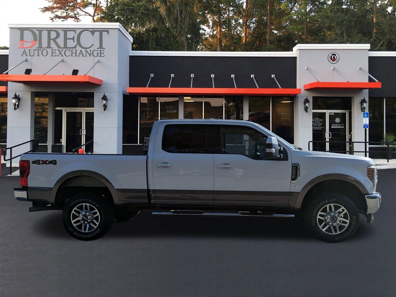 Ford F-250 SD Lariat Crew Cab 4WD 2019