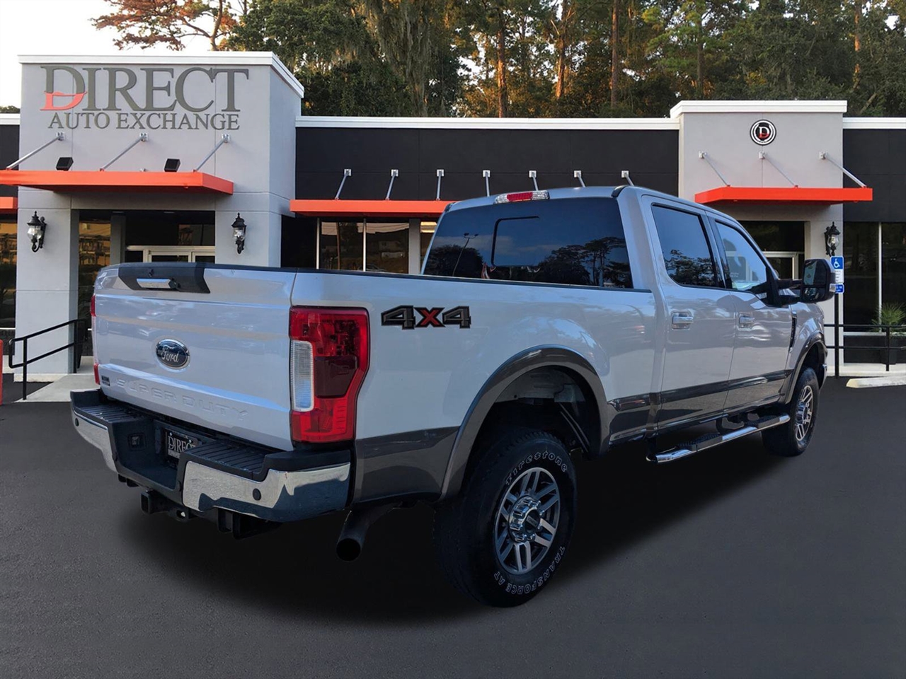 Ford F-250 SD Lariat Crew Cab 4WD 2019