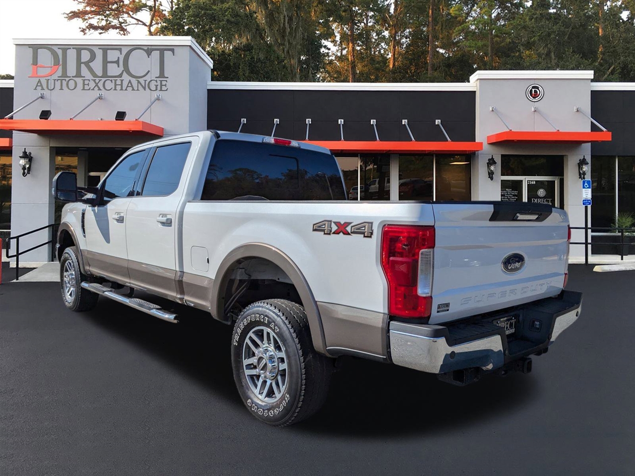 Ford F-250 SD Lariat Crew Cab 4WD 2019