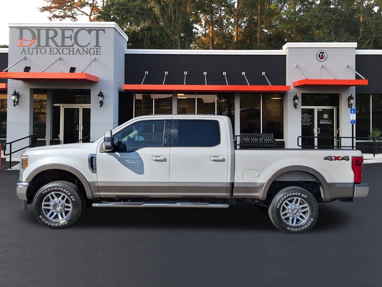 Ford F-250 SD Lariat Crew Cab 4WD 2019