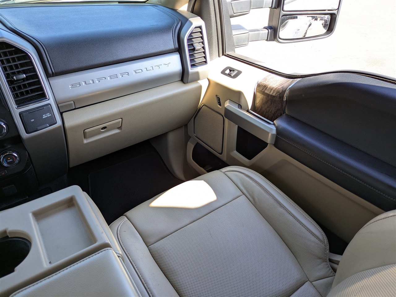 Ford F-250 SD Lariat Crew Cab 4WD 2019