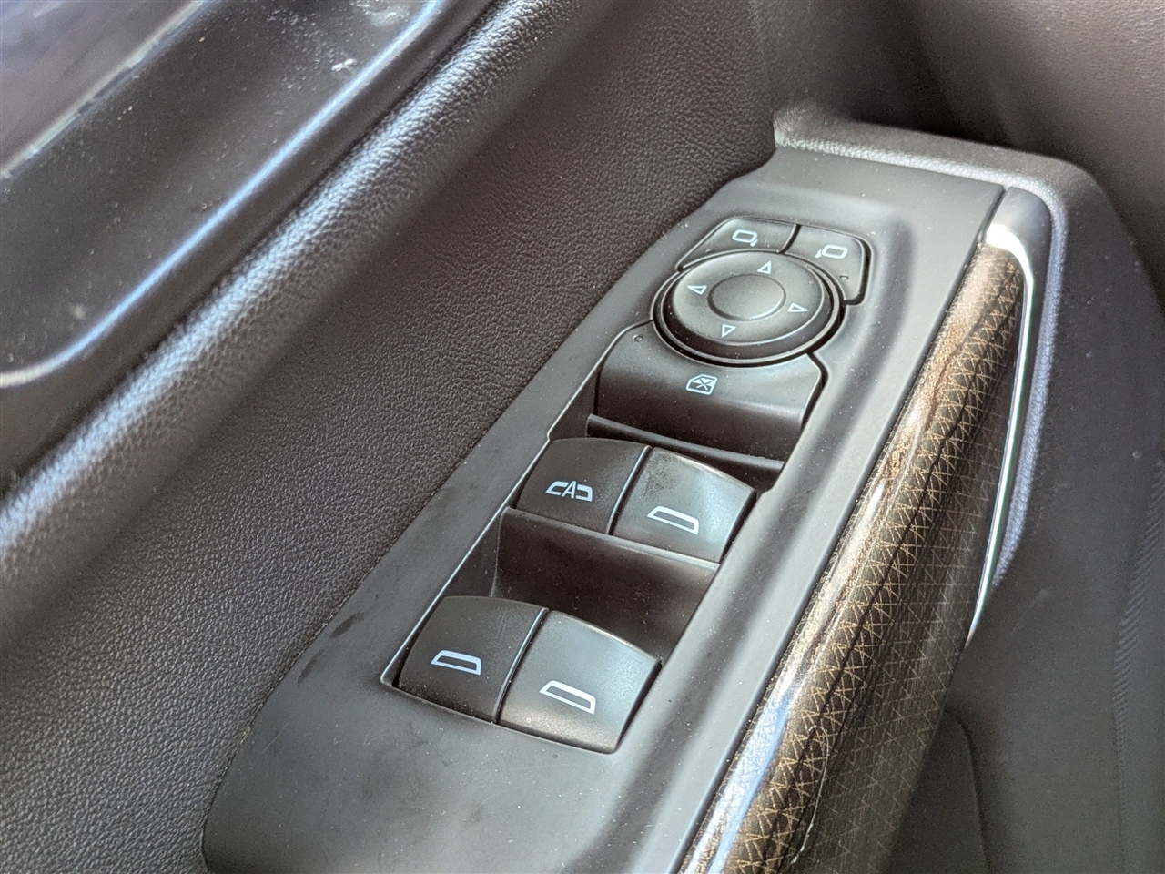 Chevrolet Silverado 1500 LT Crew Cab 2WD 2021