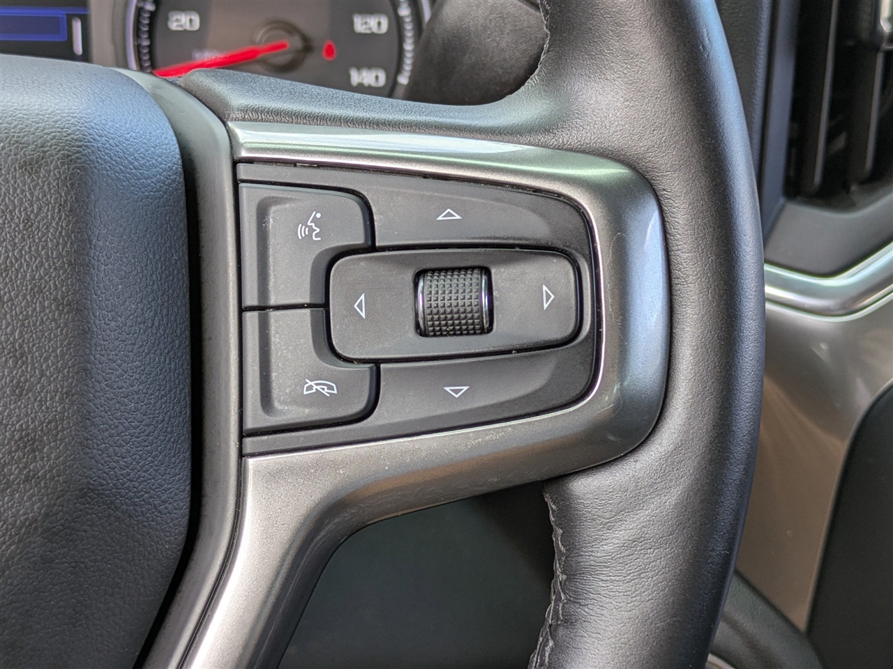 Chevrolet Silverado 1500 LT Crew Cab 2WD 2021