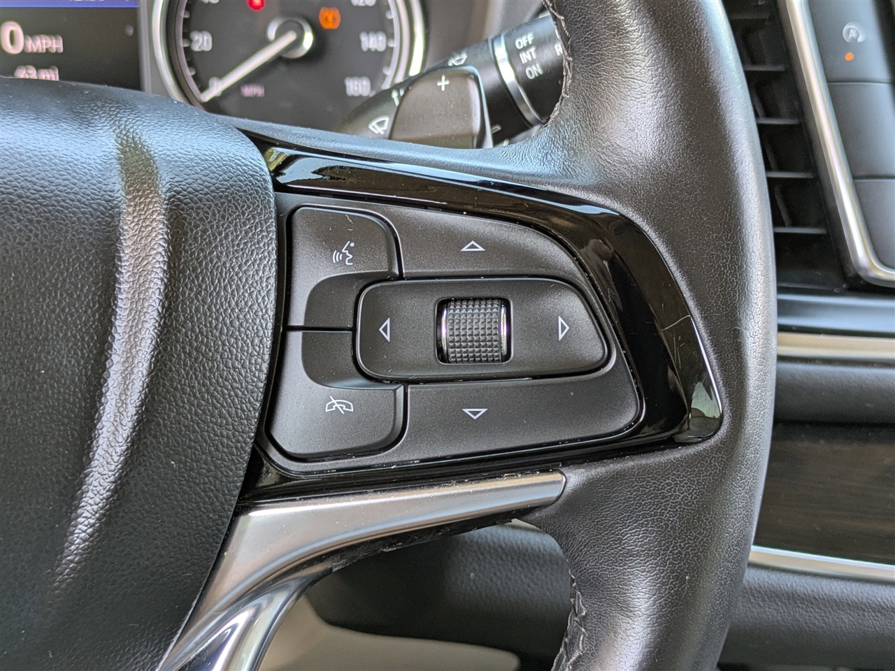 Buick Enclave Essence FWD 2022