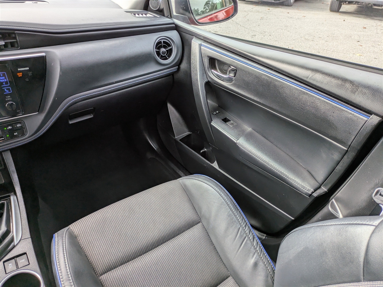 Toyota Corolla SE 6M 2017