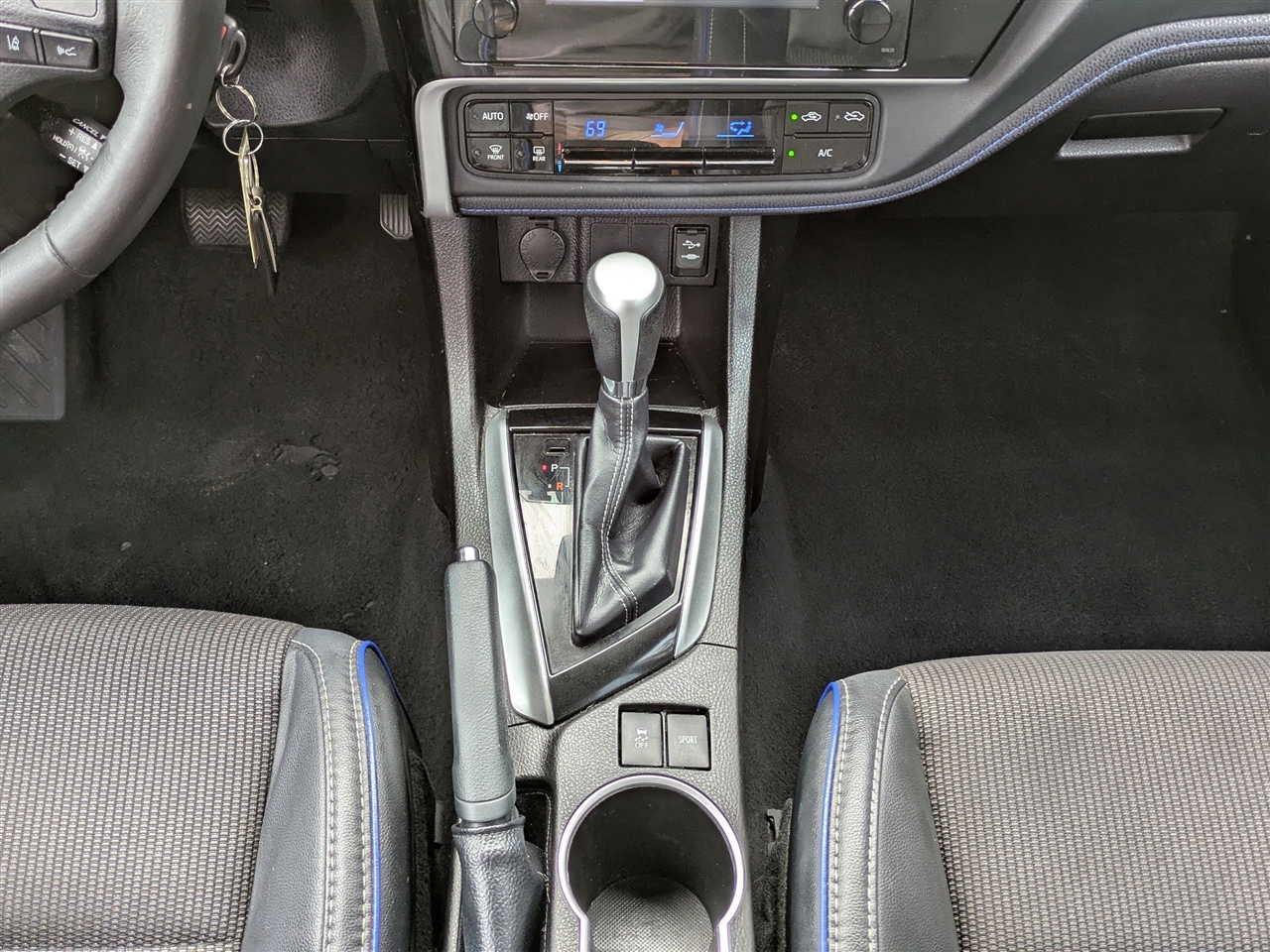 Toyota Corolla SE 6M 2017