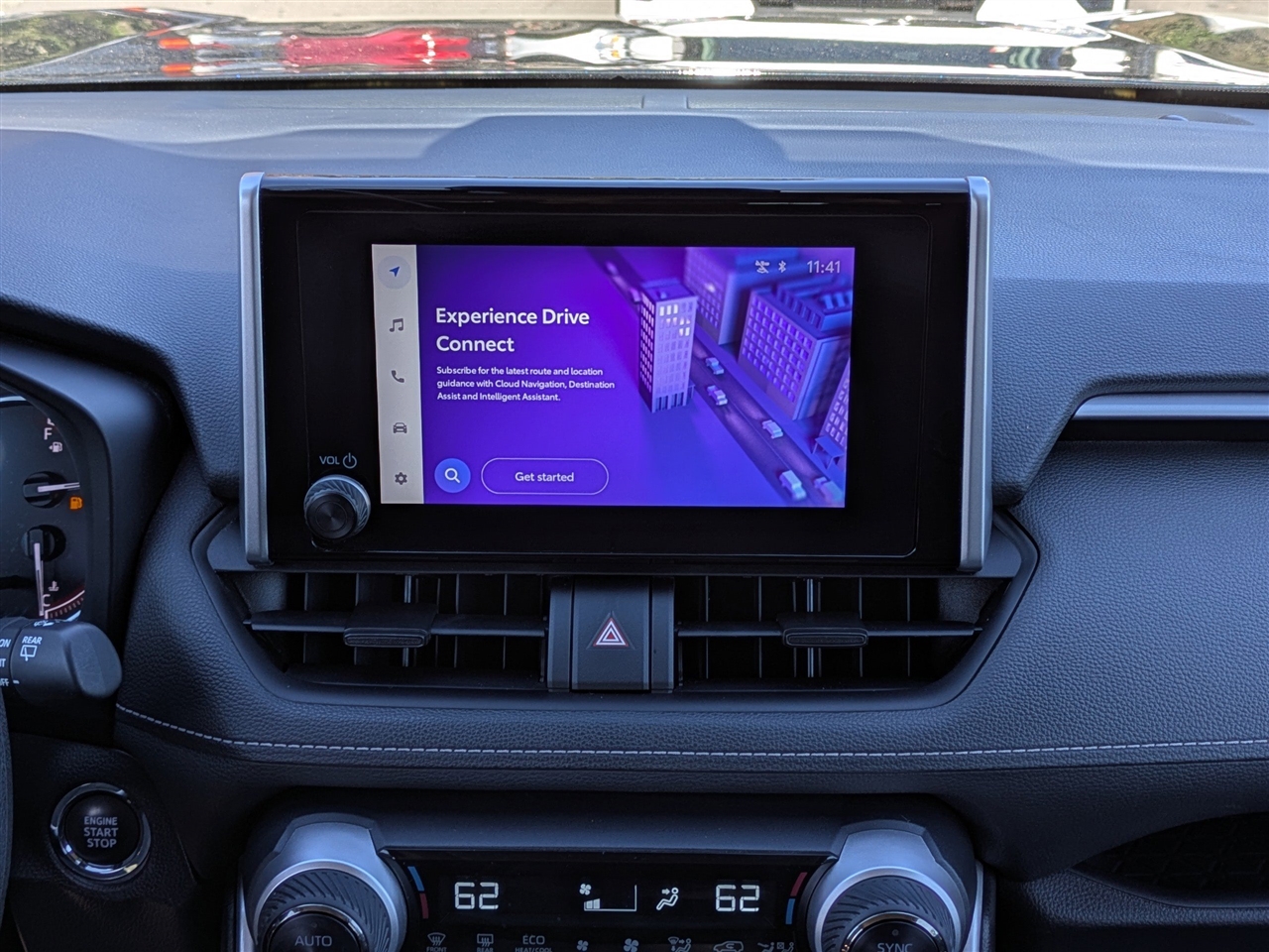 Toyota RAV4 XLE 2024