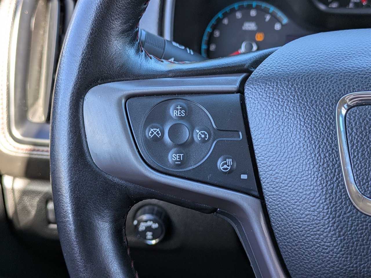 GMC Canyon All Terrain Crew Cab w/Leather Long Box 4WD 2020