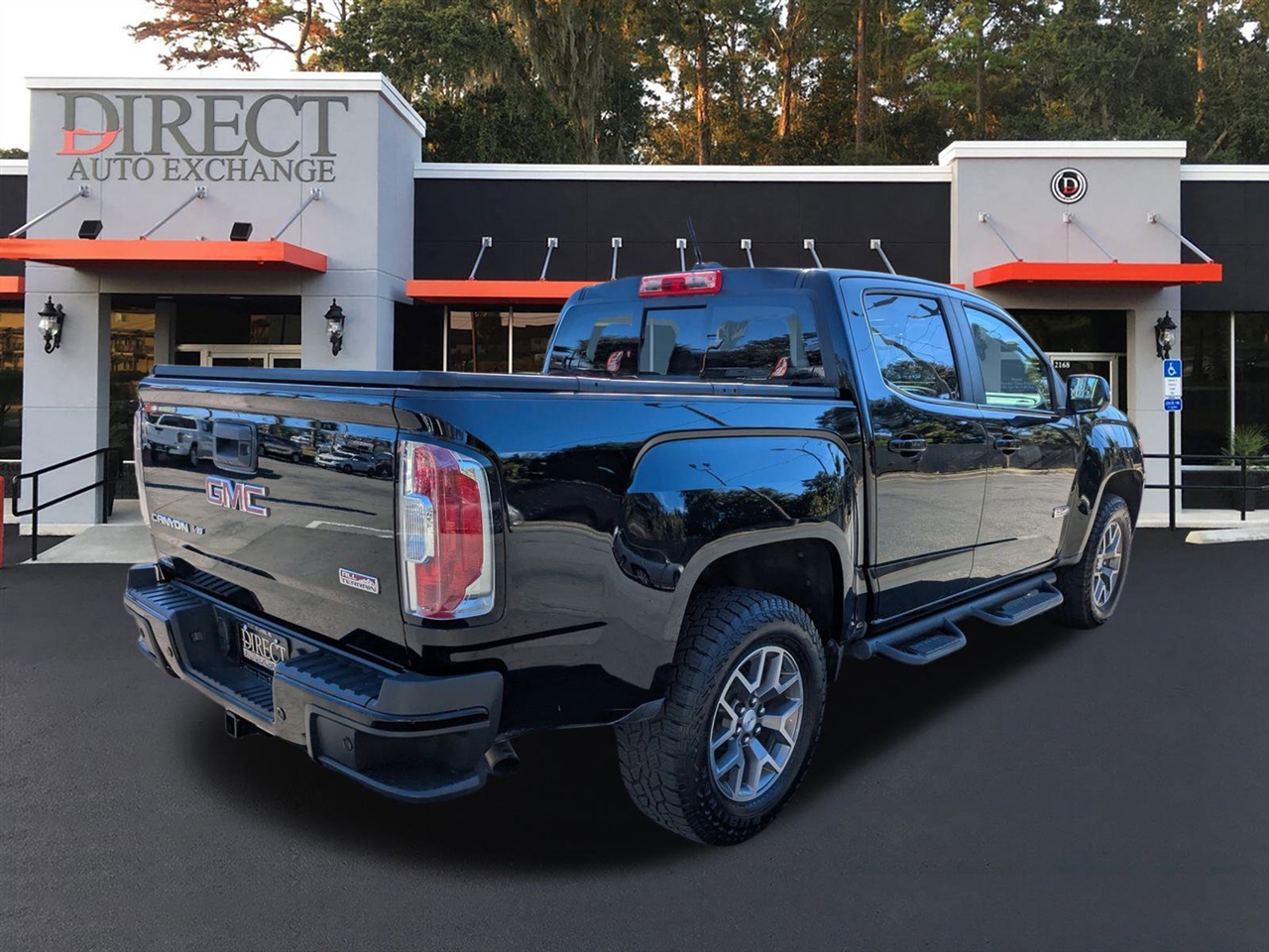 GMC Canyon All Terrain Crew Cab w/Leather Long Box 4WD 2020