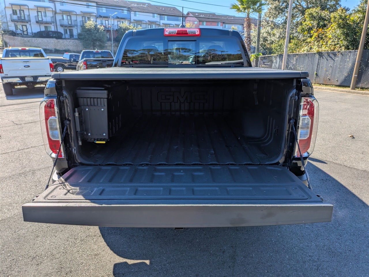 GMC Canyon All Terrain Crew Cab w/Leather Long Box 4WD 2020