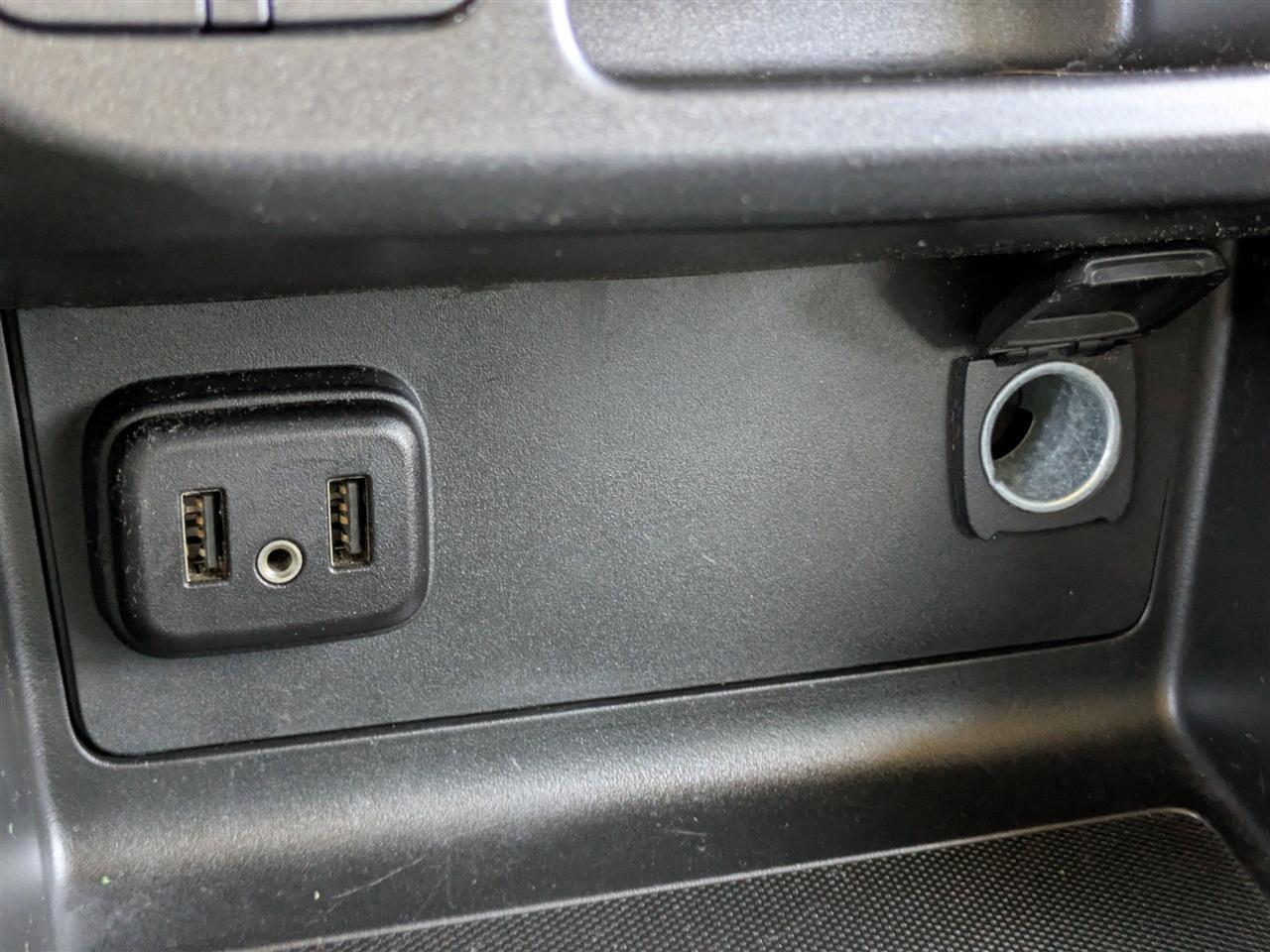 GMC Canyon All Terrain Crew Cab w/Leather Long Box 4WD 2020