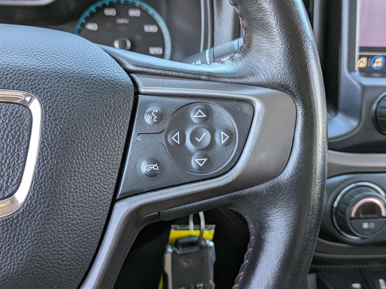 GMC Canyon All Terrain Crew Cab w/Leather Long Box 4WD 2020