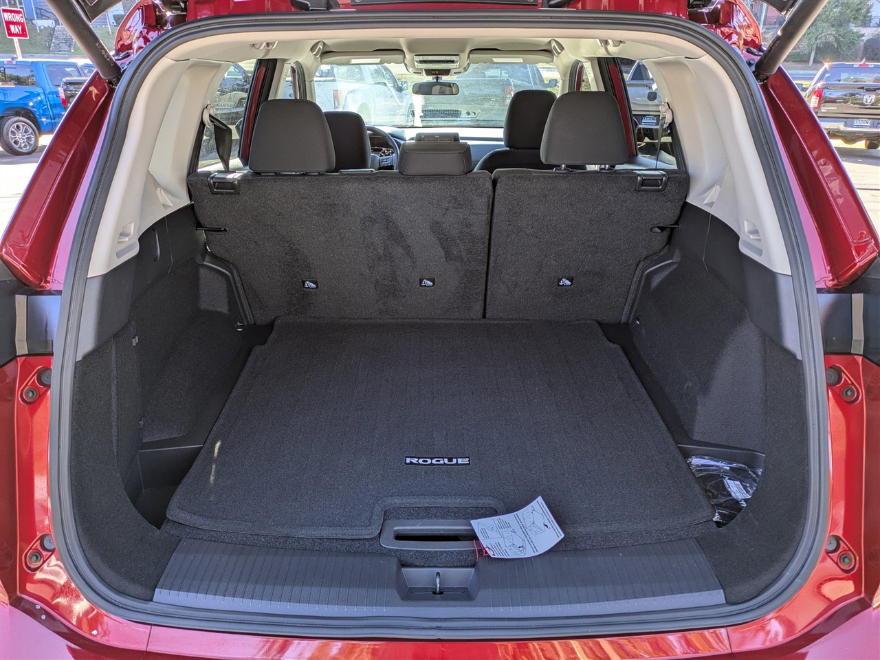 Nissan Rogue SV 2025