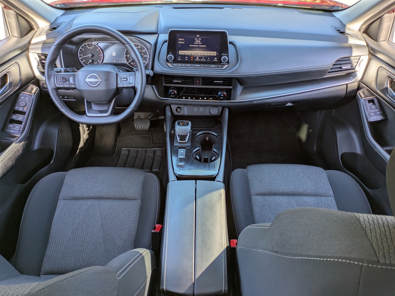 Nissan Rogue SV 2025