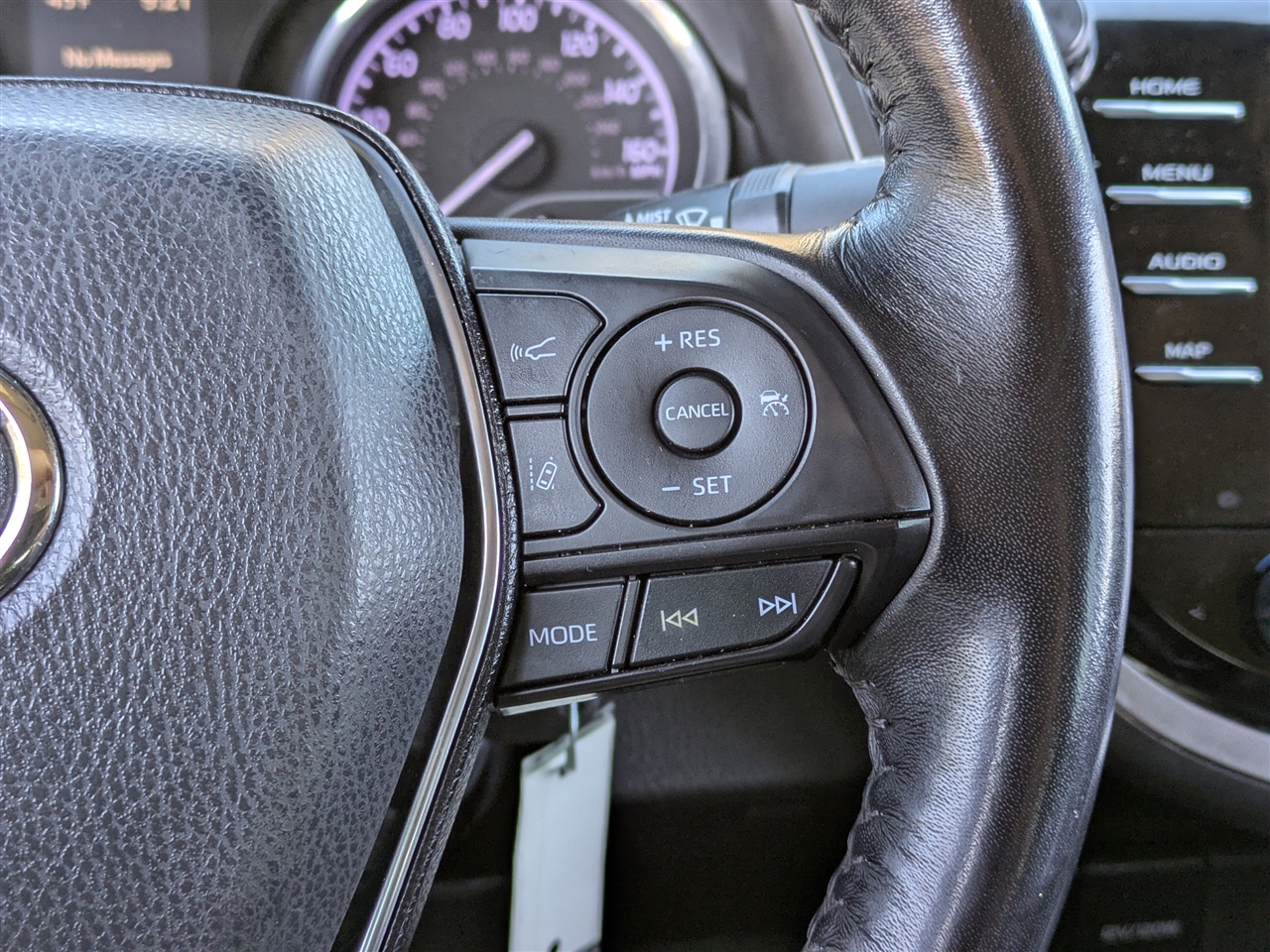 Toyota Camry SE 2019