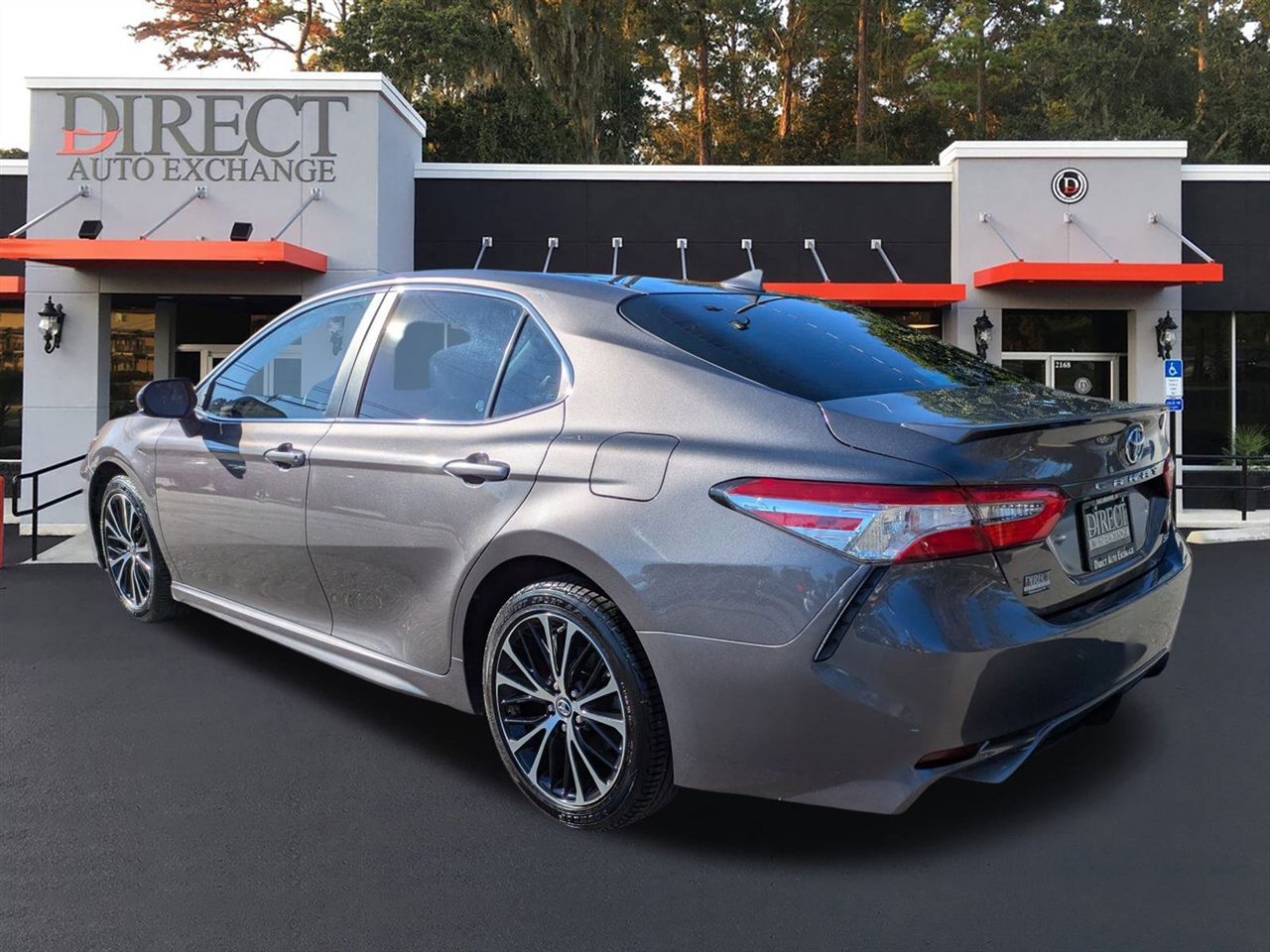 Toyota Camry SE 2019