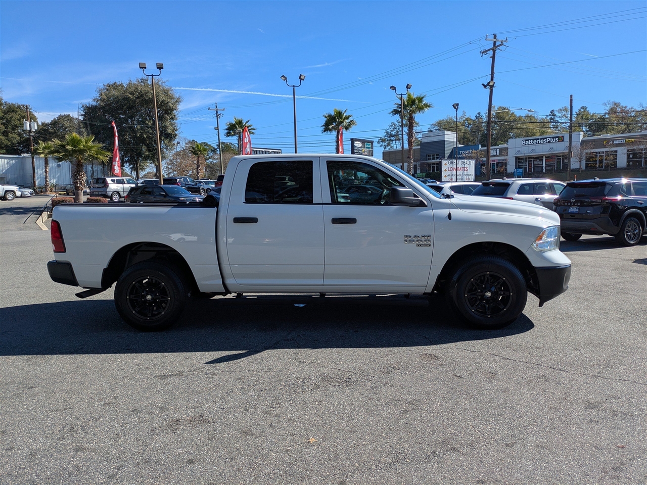 RAM 1500 Classic Tradesman Crew Cab SWB 4WD 2020