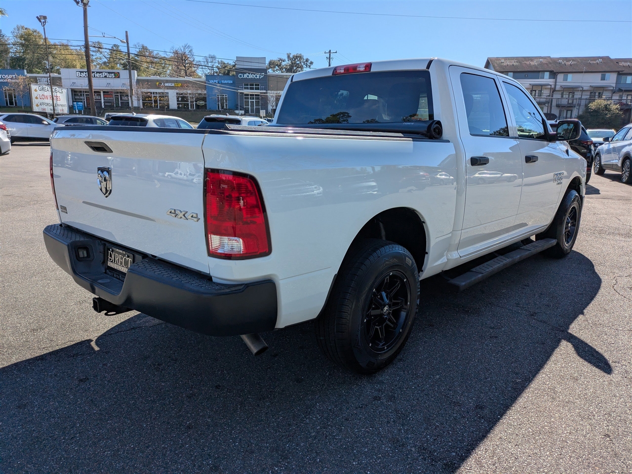 RAM 1500 Classic Tradesman Crew Cab SWB 4WD 2020