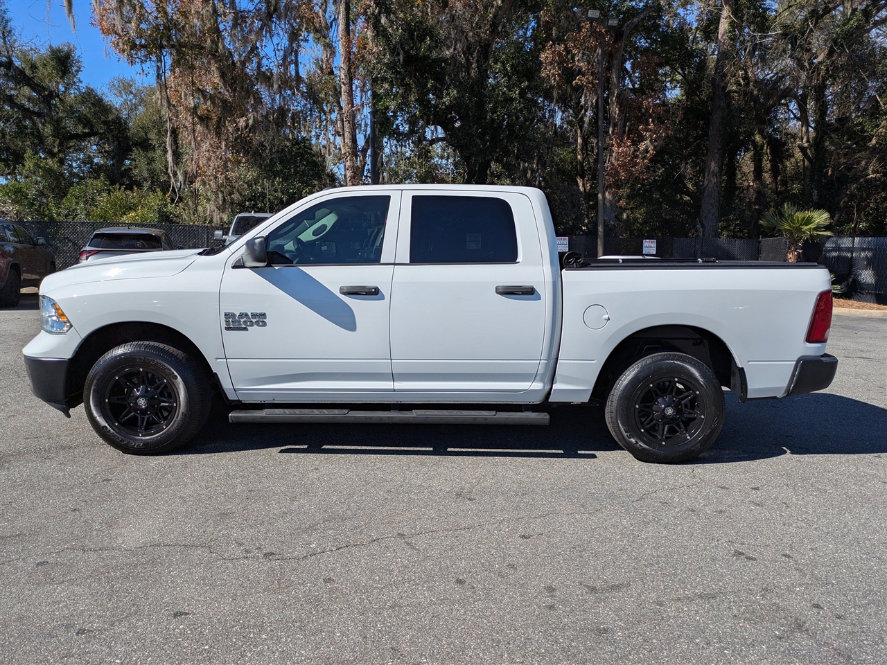 RAM 1500 Classic Tradesman Crew Cab SWB 4WD 2020
