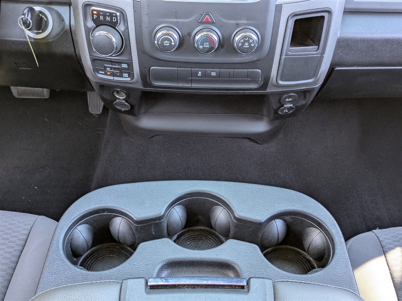 RAM 1500 Classic Tradesman Crew Cab SWB 4WD 2020