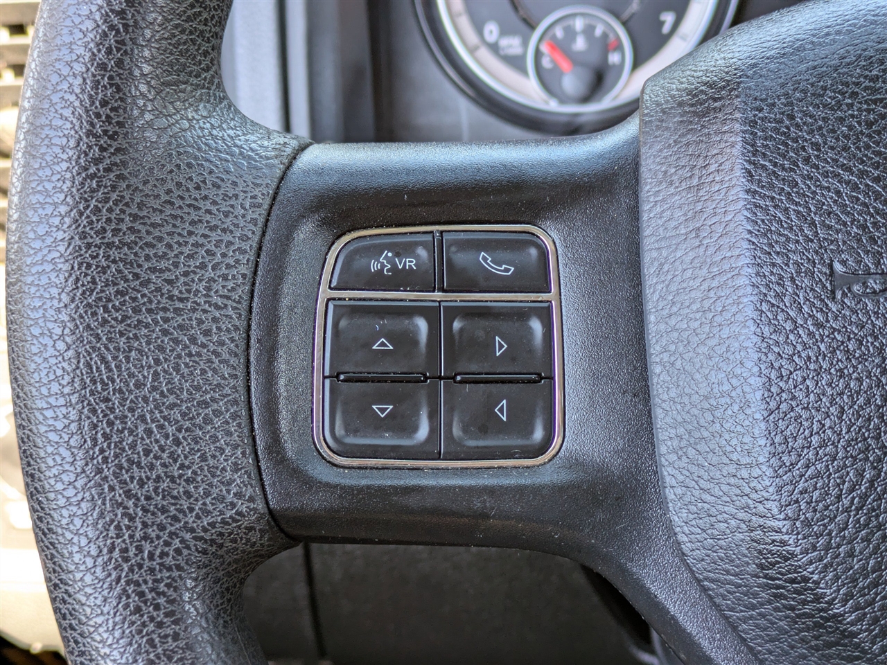 RAM 1500 Classic Tradesman Crew Cab SWB 4WD 2020