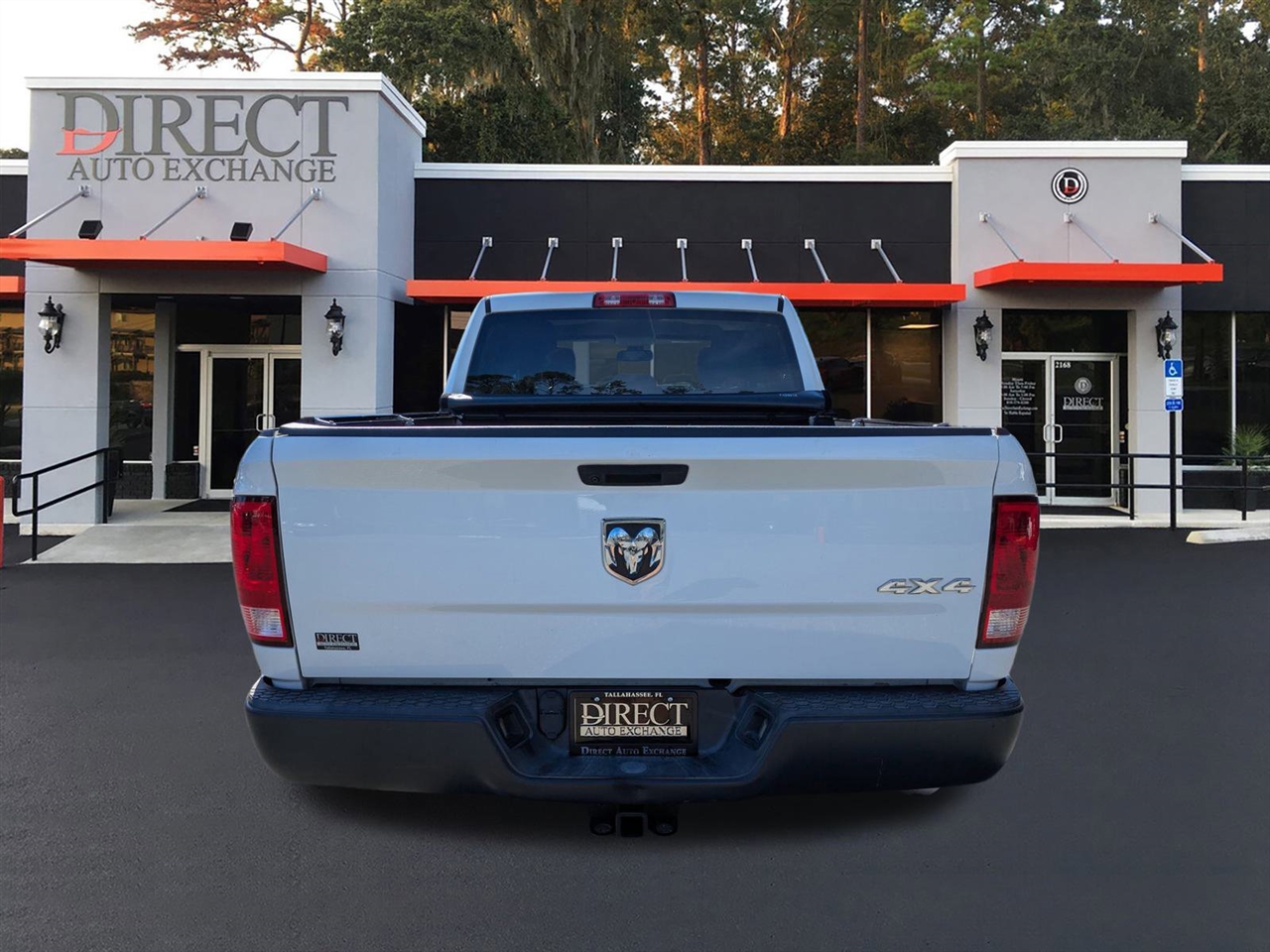 RAM 1500 Classic Tradesman Crew Cab SWB 4WD 2020